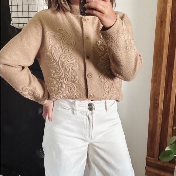 Vintage Talbot 100% wool buttoned front sweater. Size S - Picture 10 of 13